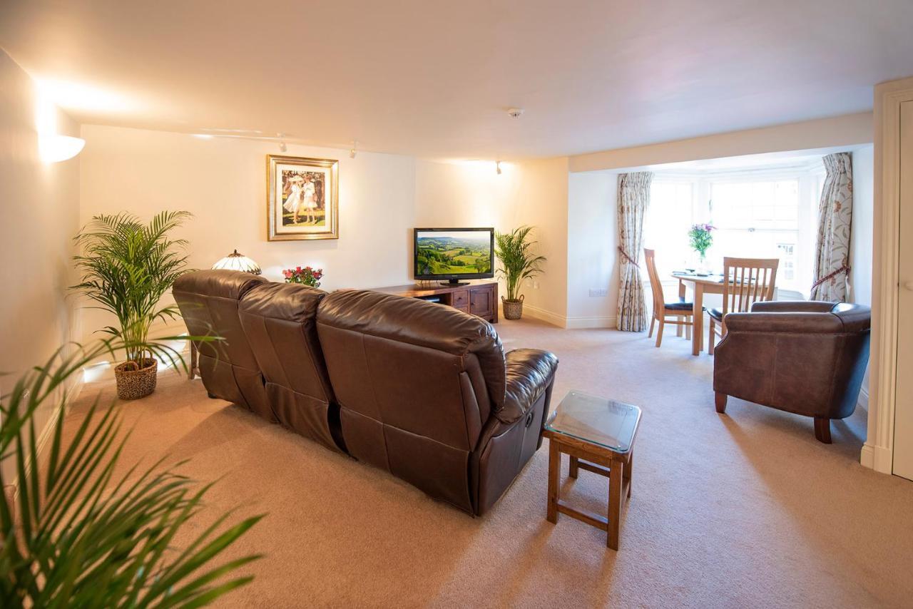 Oberon River View Apartment Bourton-on-the-Water Exteriör bild